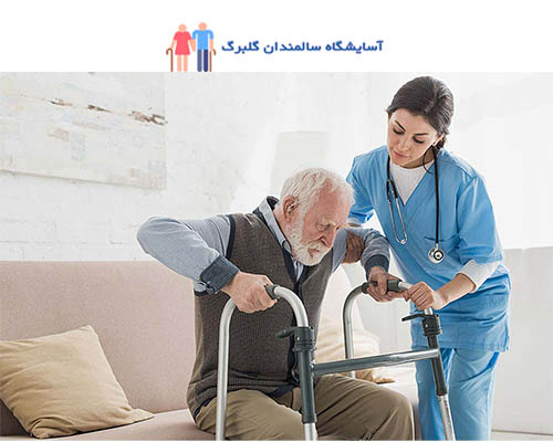 پرستاری از سالمندان در خانه با عناوین بسیاری به معناه‌ها و اهداف مختلف انجام می‌شود، اما در نهایت هدف ما همیشه خوشبختی و راحتی سالمندان است.