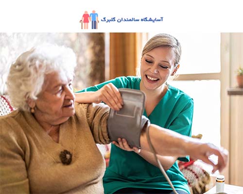 گاها بعضی از سالمندان روزانه باید قرص های خاص و یا فشار خون و سطح قند خون آنها بررسی شود