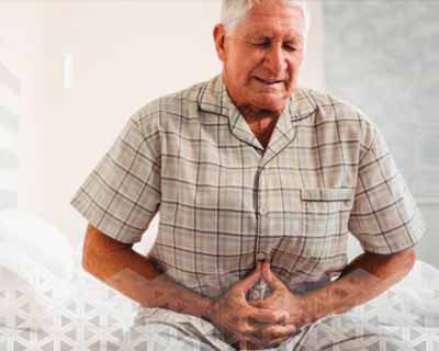 در سالمندان، بیماری‌های گوارشی اغلب با چالش‌های جدی روبرو می‌شوند. یبوست، یکی از مشکلات رایج در این گروه سنی است، که ممکن است با حرکات دشوار یا دردناک روده، حرکات نادر روده، و مدفوع خشک و سفت همراه باشد.