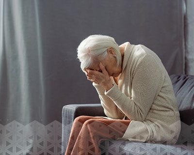 بیماری‌های شایع در سالمندان ممکن است علاوه بر خستگی جسمی، به افسردگی و مشکلات در روابط اجتماعی نیز منجر شود.